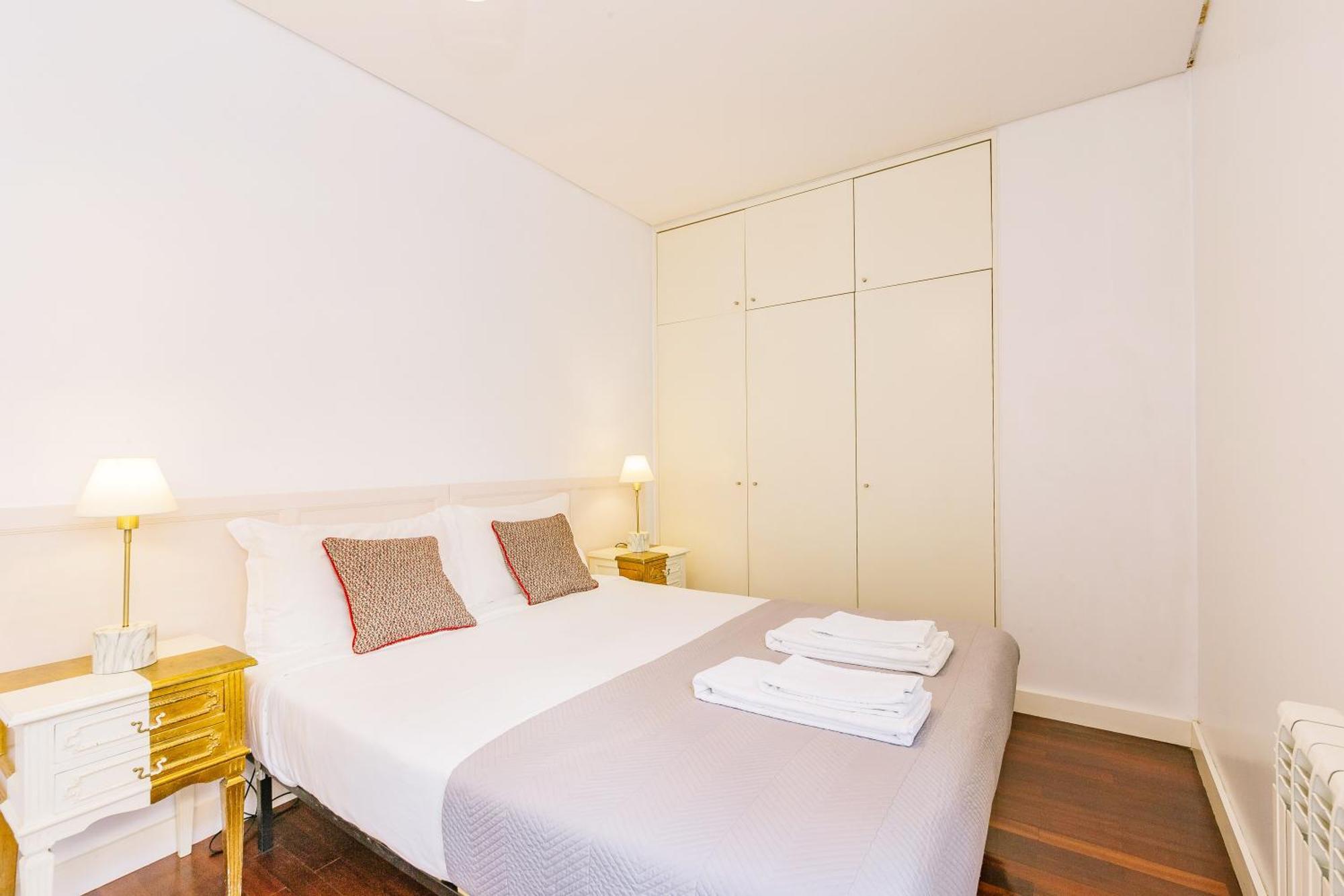 Chiado 2 Bedroom Elegant Apartment Lisbon Exterior photo